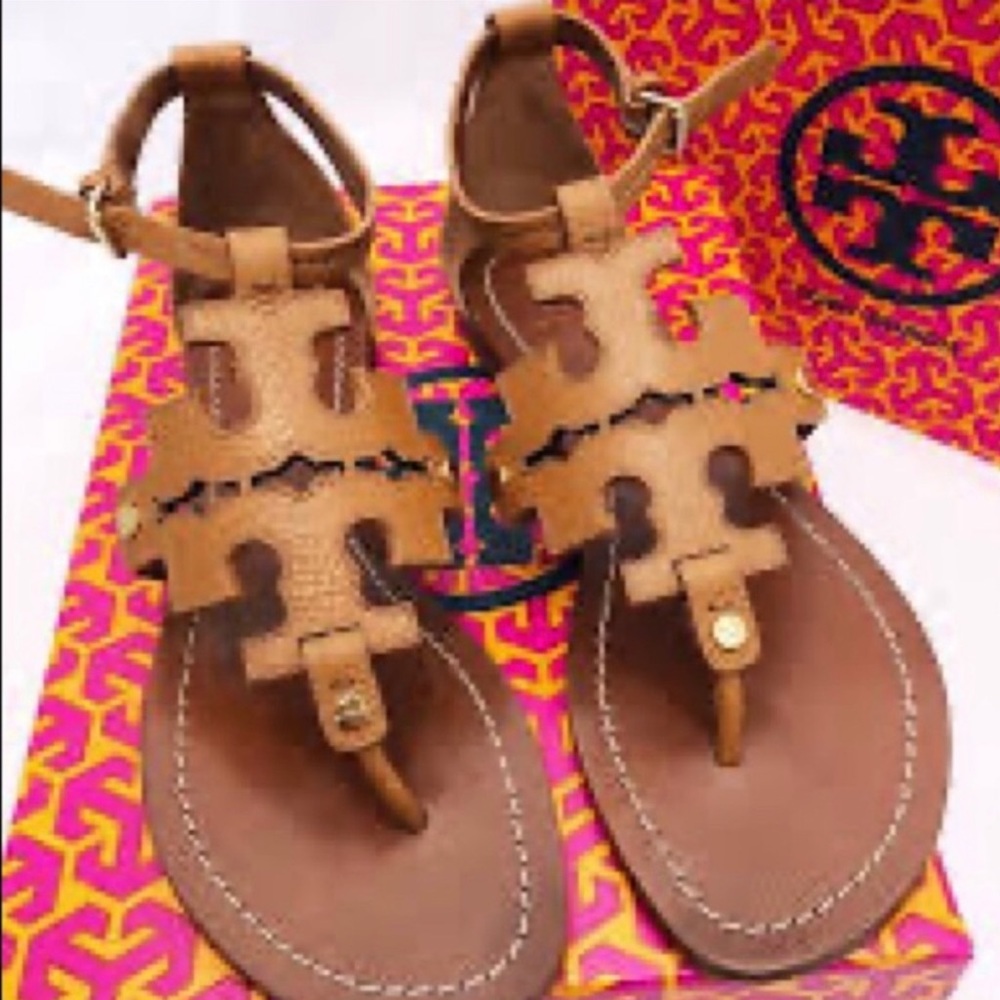 NWT Tory Burch Phoebe flat thong